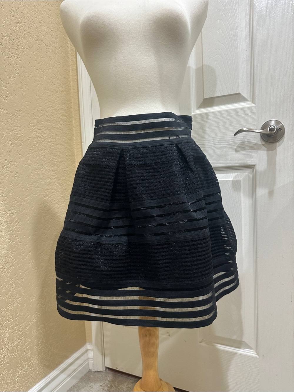 ANGL Black A-Line Mesh Stripe Skirt size L